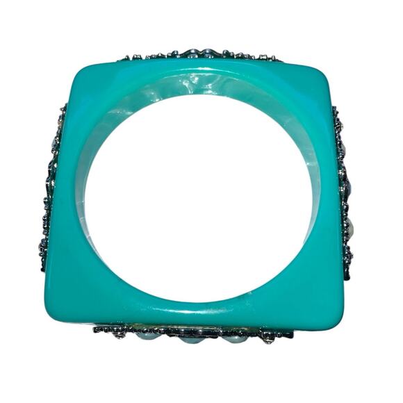 Turquoise Square Lucite Embellished Retro Bangle Bracelet - Picture 8 of 9